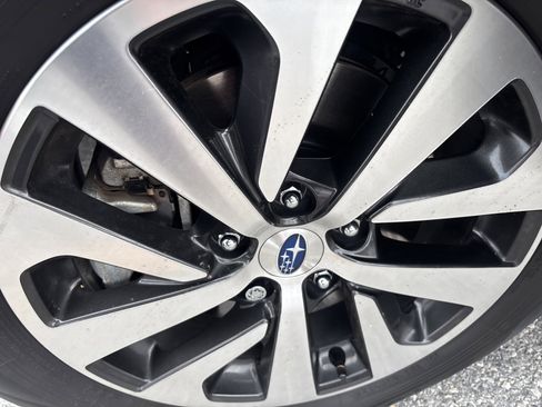 Used 2024 Subaru Outback Premium w/ Popular Package #1A image 9