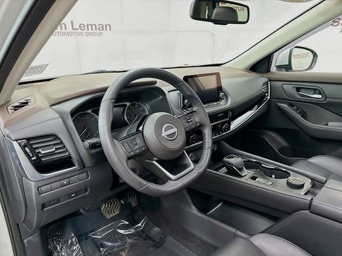 Used 2022 Nissan Rogue SL image 11