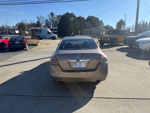 Used 2011 Nissan Altima 2.5 S image 6