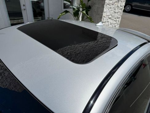 Used 2017 INFINITI Q60 3.0t w/ Premium Plus Package 3.0T image 11