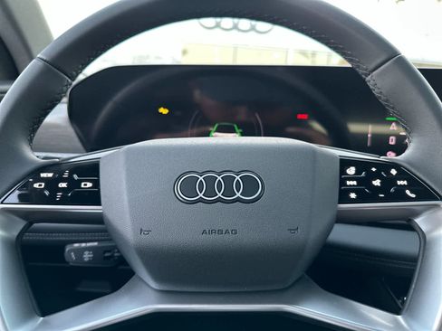 New 2025 Audi Q6 e-tron Premium Plus image 24
