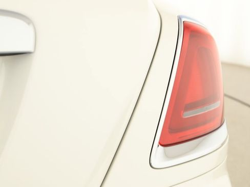 Used 2015 Rolls-Royce Wraith Base image 27