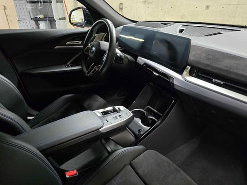 Used 2025 BMW X2 xDrive28i w/ Technology Package image 10