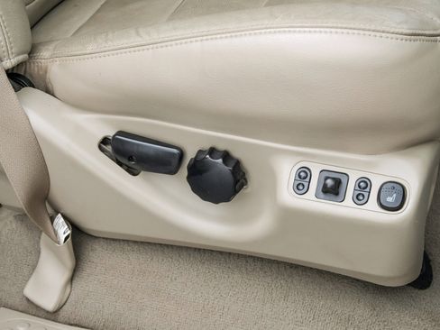 Used 2006 Ford F250 Lariat image 31