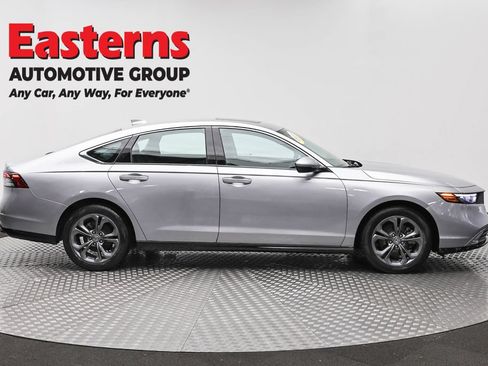 Used 2025 Honda Accord EX-L image 4