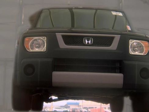 Used 2006 Honda Element EX image 2