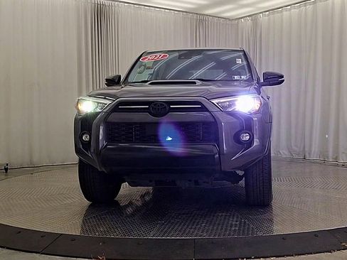 Used 2021 Toyota 4Runner Venture image 4
