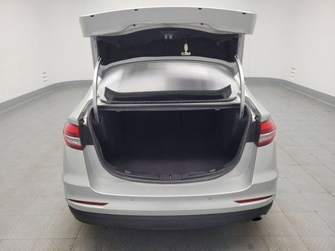 Used 2019 Ford Fusion SE image 29