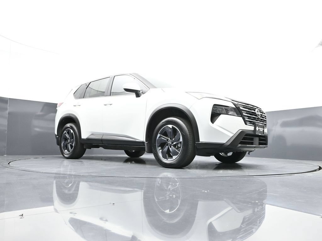 Certified 2026 Nissan Rogue SV AWD/4WD image 48