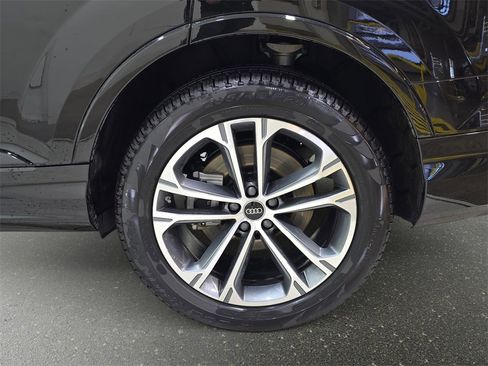 Used 2025 Audi Q7 2.0T Premium Plus w/ Premium Plus Package image 36