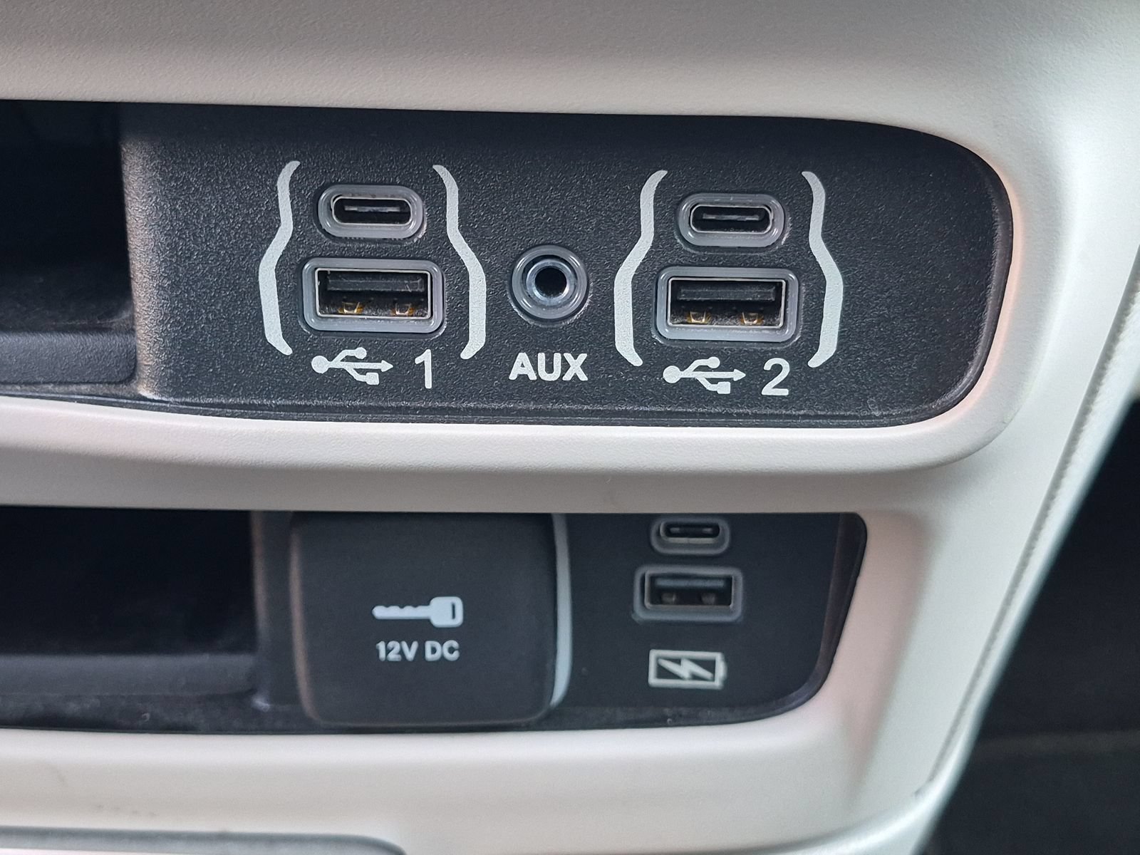 Used 2022 Chrysler Pacifica Touring-L FWD image 30
