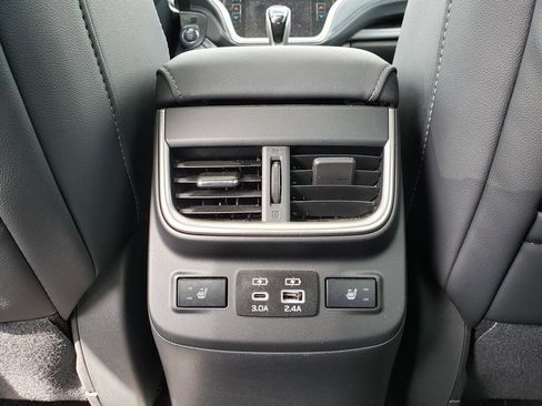 Used 2024 Subaru Legacy Limited AWD/4WD image 5