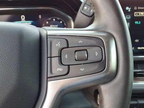 Used 2025 Chevrolet Silverado 2500 LT AWD/4WD image 16
