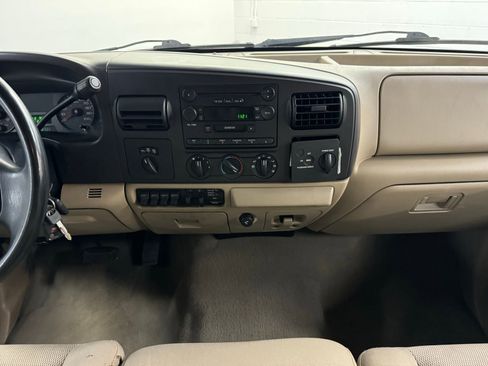 Used 2006 Ford F250 XLT image 14