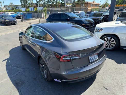 Used 2018 Tesla Model 3 Long Range RWD image 23