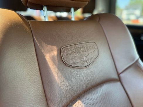 Used 2015 RAM 1500 Laramie Longhorn w/ Convenience Group AWD/4WD image 23