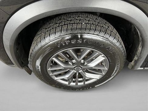 Used 2023 Nissan Rogue S image 22