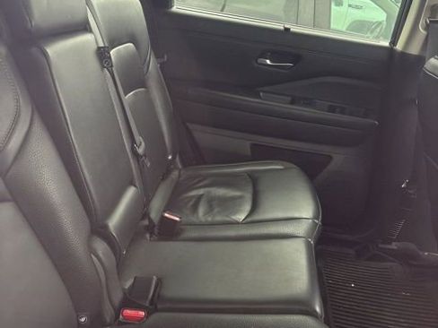 Used 2023 Nissan Pathfinder SL image 14