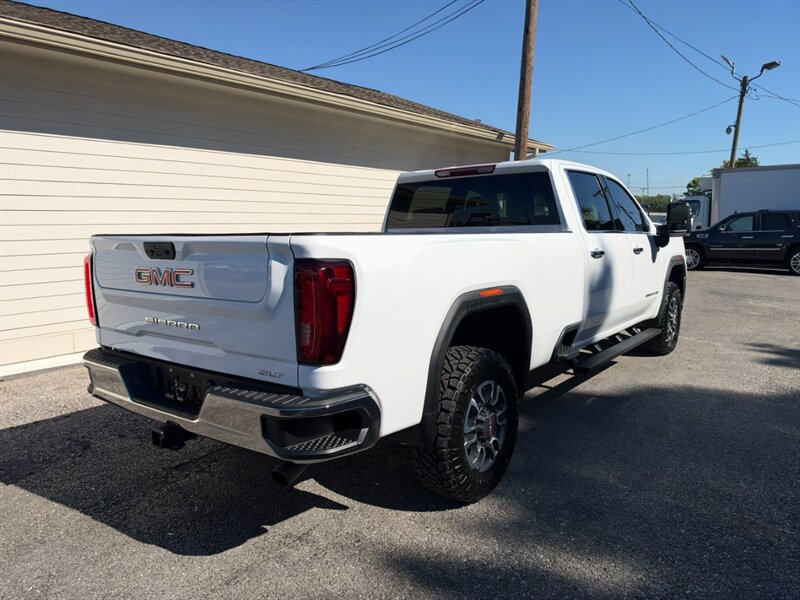 Used 2021 GMC Sierra 2500 SLT AWD/4WD image 9
