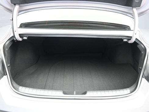 Used 2025 Hyundai Elantra SEL FWD image 45