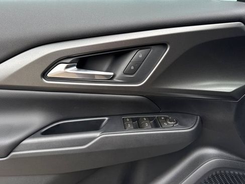 New 2026 Chevrolet Equinox EV LT FWD image 11