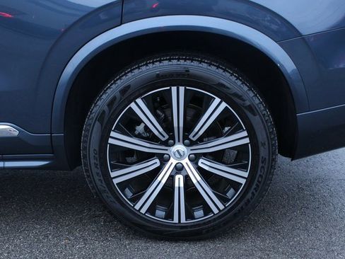 Used 2025 Volvo XC90 B5 Core image 32