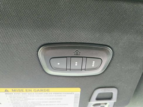 Used 2023 Jeep Grand Cherokee Overland w/ Luxury Tech Group IV AWD/4WD image 32