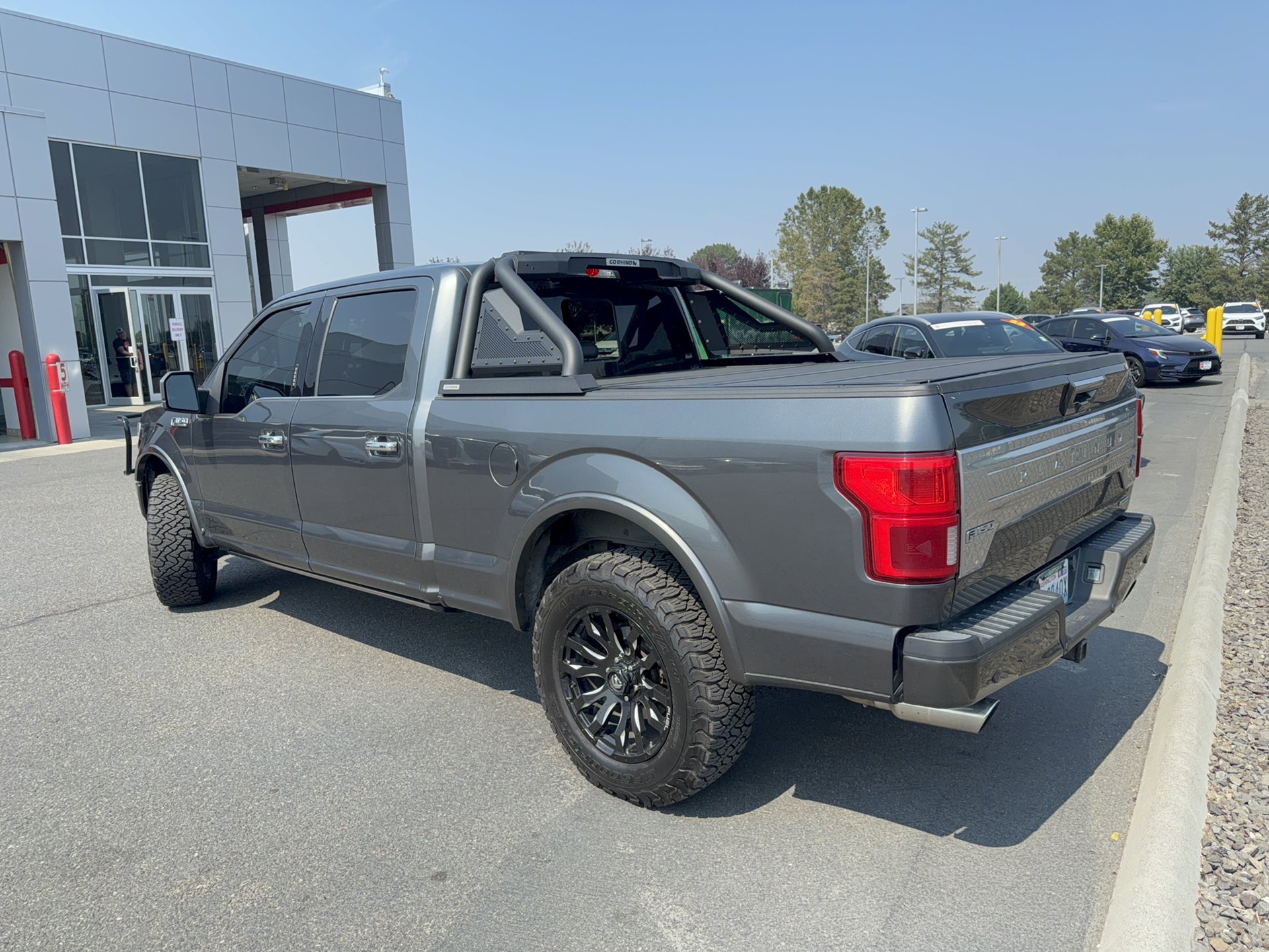 Used 2020 Ford F150 Platinum w/ Technology Package AWD/4WD image 46