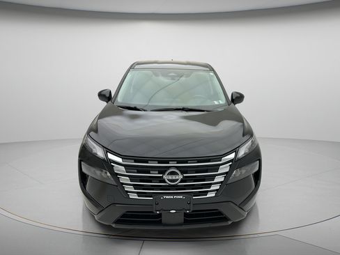 Used 2025 Nissan Rogue SV AWD/4WD image 2