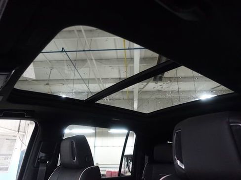 New 2026 Cadillac Escalade ESV Luxury image 17