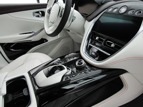 Used 2023 Aston Martin DBX 707 AWD/4WD image 23