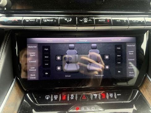 Certified 2022 Jeep Grand Wagoneer Series II AWD/4WD image 23