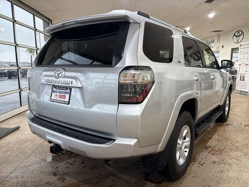 Used 2024 Toyota 4Runner SR5 Premium image 2