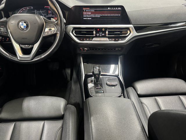 Used 2019 BMW 330i xDrive Sedan w/ Convenience Package AWD/4WD image 18