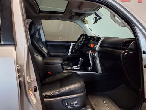 Used 2010 Toyota 4Runner Limited image 11