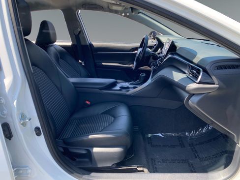 Used 2023 Toyota Camry SE FWD image 15