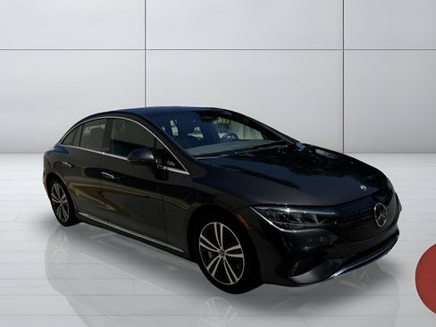 Used 2023 Mercedes-Benz EQE 500 4MATIC Sedan image 8