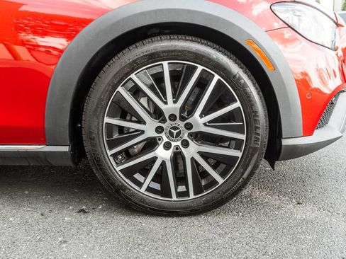 Used 2021 Mercedes-Benz E 450 4MATIC All-Terrain Wagon image 4