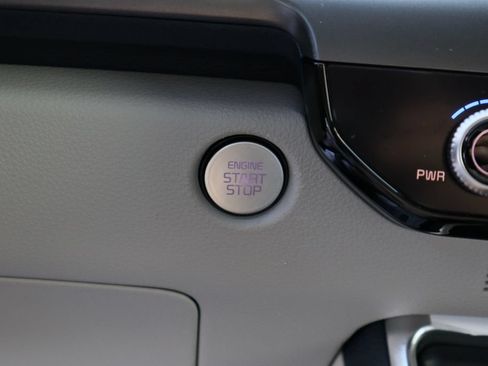 Used 2026 Kia Carnival SX Prestige FWD image 18
