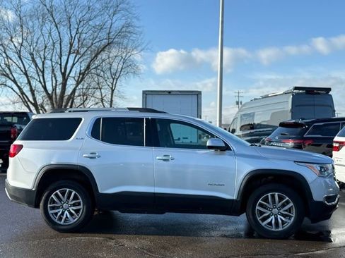 Used 2019 GMC Acadia SLE image 32