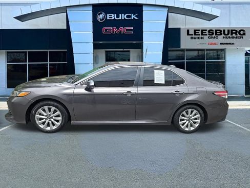 Used 2019 Toyota Camry LE FWD image 4