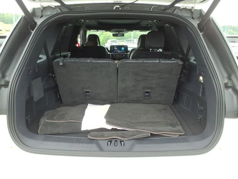 Used 2025 Lincoln Aviator Black Label AWD/4WD image 8