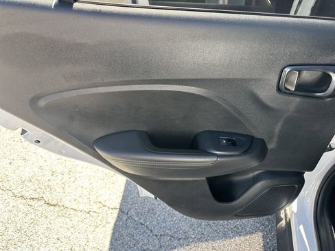 Used 2022 Hyundai Venue Limited w/ Cargo Package image 22