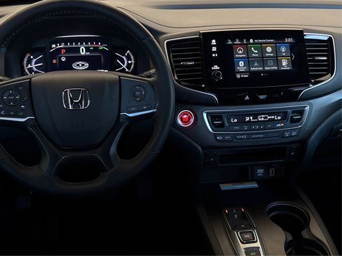 Used 2023 Honda Passport TrailSport image 15