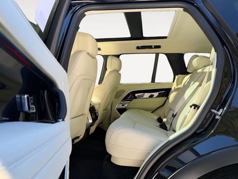 New 2026 Land Rover Range Rover SE AWD/4WD image 12