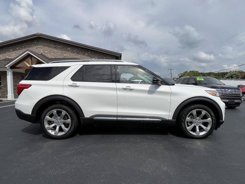 Used 2020 Ford Explorer Platinum w/ Premium Technology Package AWD/4WD image 28
