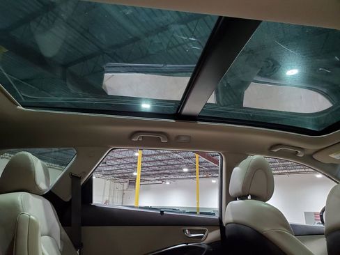 Used 2018 Hyundai Santa Fe Limited image 20