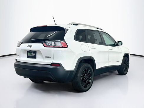 Used 2021 Jeep Cherokee Latitude AWD/4WD image 9