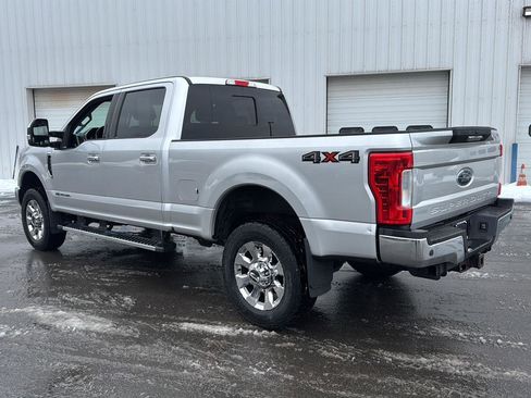 Used 2017 Ford F350 Lariat w/ Chrome Package image 6
