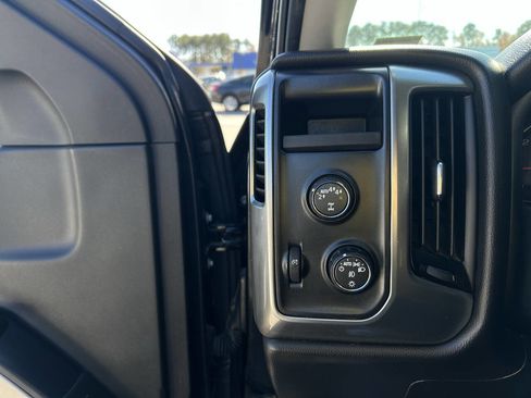 Used 2017 Chevrolet Silverado 1500 LT w/ All Star Edition image 16